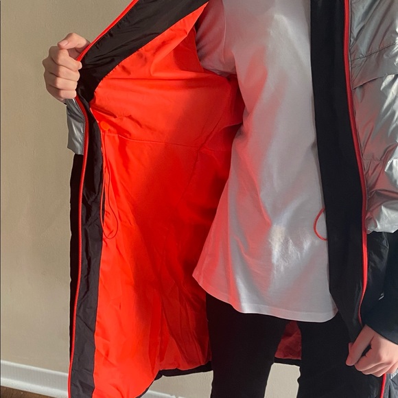 Jordan Puffer Coat - Picture 4 of 9